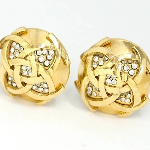 CHANEL CC Logos Rhinestone Round Clip-On Earrings Gold Tone 23 Auth w/Box q11447 - Picture 4 of 16